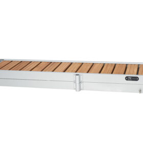 These gangways are constructed using corrosion-resistant aluminum and high-quality IPE wood, ensuring comfortable boarding of the boat.